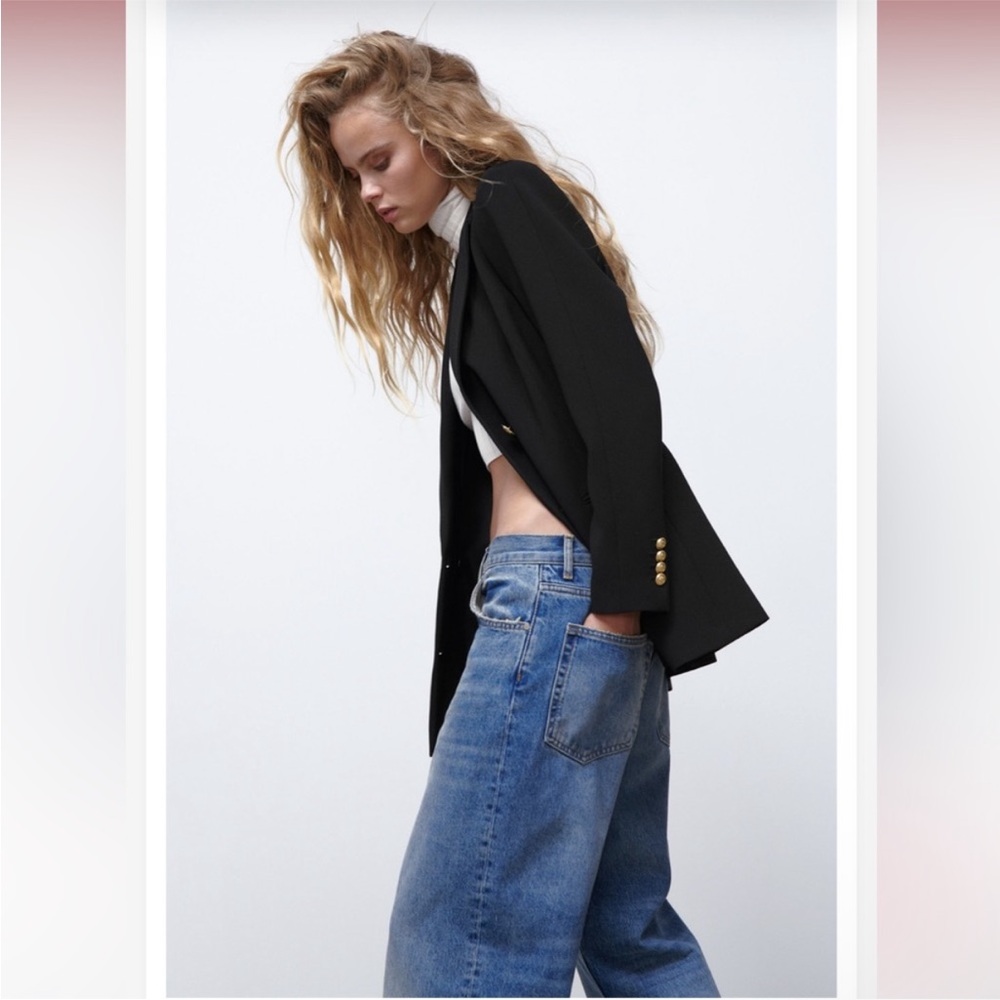 ZARA Double Breasted Shoulder
Pad Blazer - Picture 4 of 9